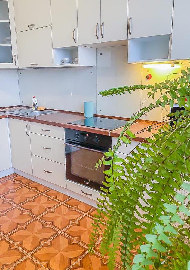 Rent 2 Min Metro Chernihivska * Киев