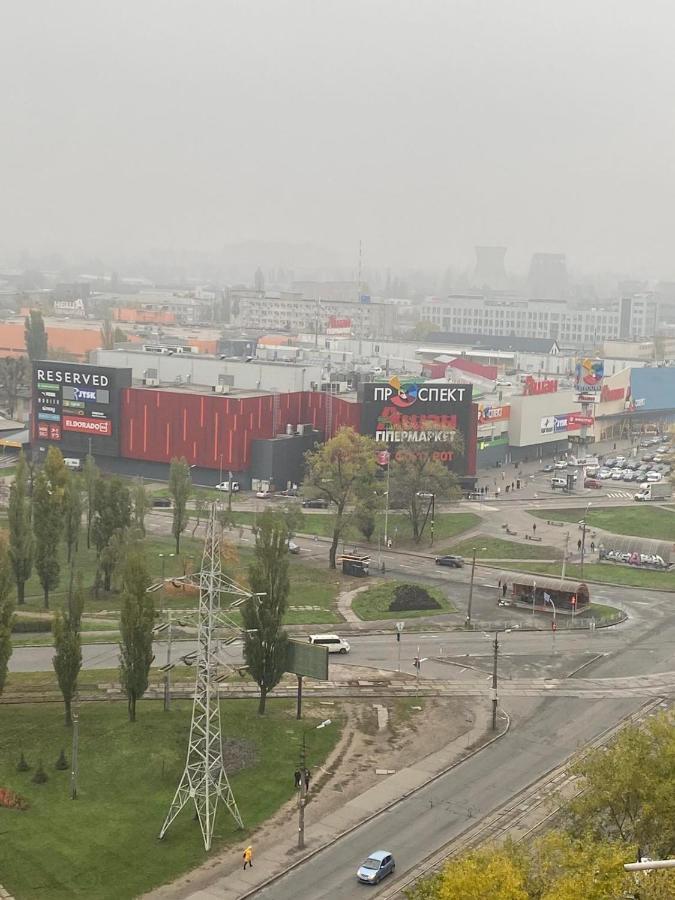 Rent 2 Min Metro Chernihivska Апартаменты